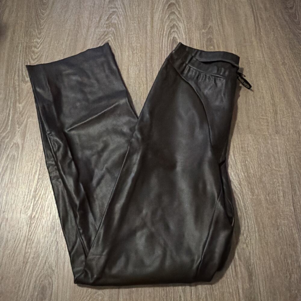 SKIMS Pants Womens Dark Brown Faux Leather Boot Cut Flare High Rise Size L NWOT - Picture 1 of 10